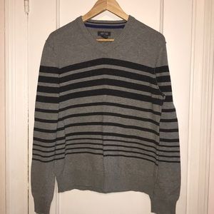 Kenneth Cole • Striped V-neck Sweater • M